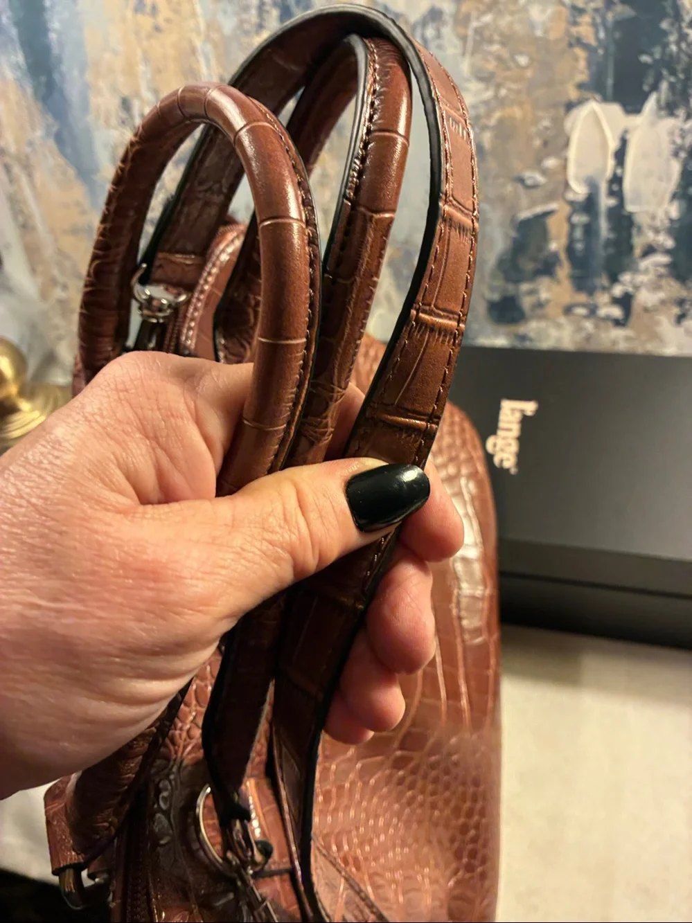 NWOT GianiBernini Elegant Brown Croc-Embossed Leather Satchel - Designer Style